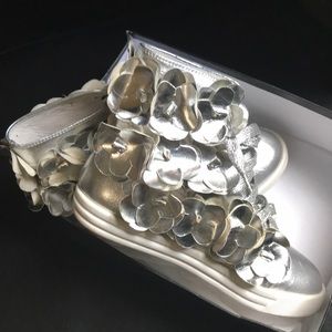 Chanel’s pre-spring resort 2013 collection